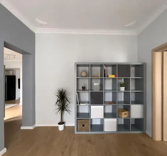 Lägenhet Homevision - Stylish & Serene - Center