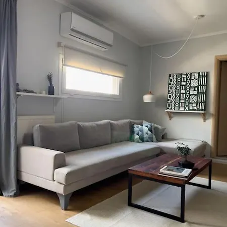 Apartment Homevision - Stylish & Serene - Center *
