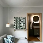 Homevision - Stylish & Serene - Center *